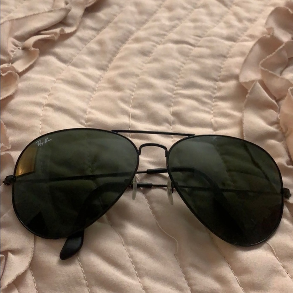 Oversized Black RayBan Aviators
